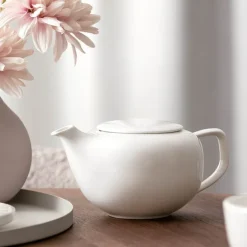 Afina tekanne med lokk og filter 0,44L hvit