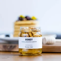 Akasiehonning ristede mandler 250g