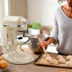 Artisan kjøkkenmaskin med bolleløft 5KSM60SPXEAC 5,6L kremhvit