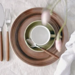 Asjett 24 cm mahogni