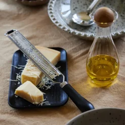 Astrid rivjern 32x3,5 cm svart/sølv