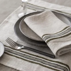 Astrid serviett 50x50 cm oliven