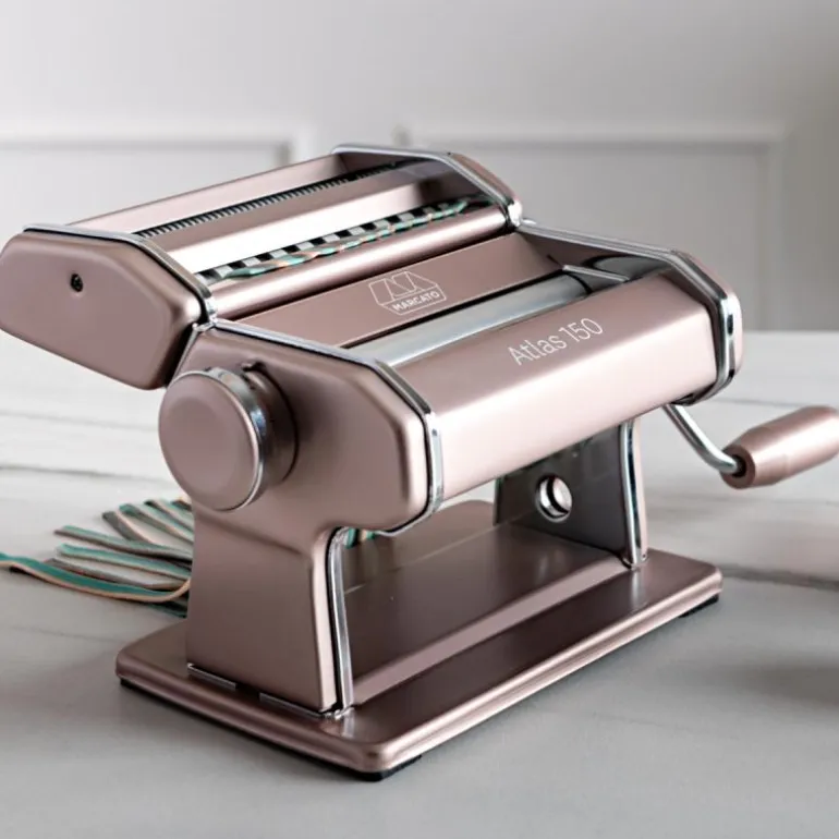 Atlas 150 pastamaskin powder pink