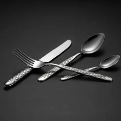 August bestikksett 16 deler stål