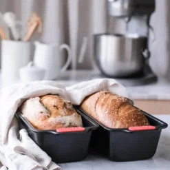 Bake It brødform 30,5 x 13 cm svart/rød