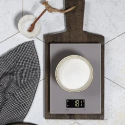 bAYk kjøkkenvekt 6 kg sand