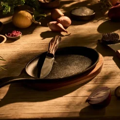 BBQ by Hellstrøm støpejernspanne 18x27 cm svart