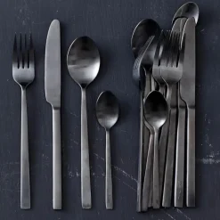 Bestikk 16 deler svart matt