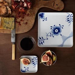 Blå Mega Riflet asjett 9x9 cm