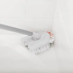 Børste til baderomsskrubb