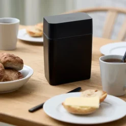 Classic osteboks svart