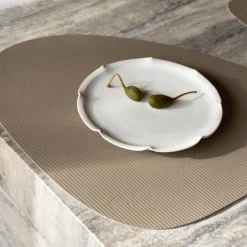 Curve Corduroy spisebrikke 37x44 cm clay brown