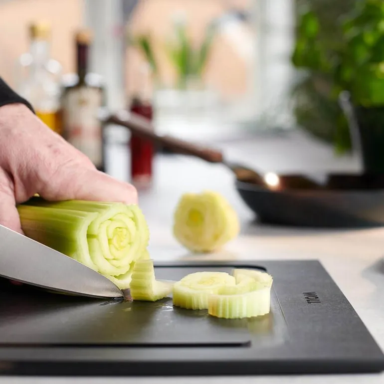 Cut it skjærebrett i cellulosefiber 35x25 cm svart