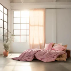 Daisy sengetøy 140x220 cm rosa/rød