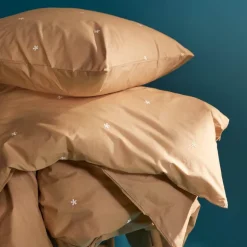 Daisy sengetøy 200x220 cm sand/hvit