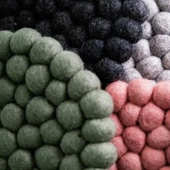 Dakota gryteunderlag i ull 19x19 cm grønn