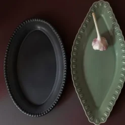 Daria ovalt serveringsfat 35 cm ink black