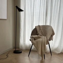 DL12 gulvlampe 139 cm svart