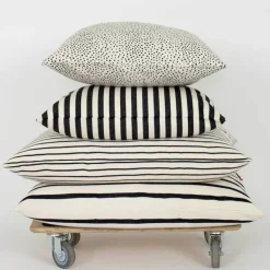 Donia putetrekk 50x50 cm svart/offwhite