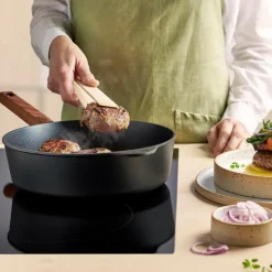 ECO Logic QXR sautèpanne 24 cm fast trehåndtak