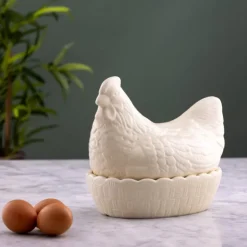 Eggoppbevaring høne 23,4 cm krem
