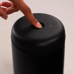 Electric Atmos vakuum oppbevaringsboks 1,2L svart