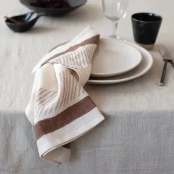 Ella serviett 50x50 cm brun