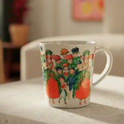 Elsa Beskow august krus med håndtak 40 cl hvit