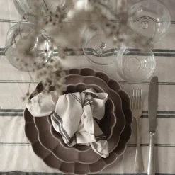 Elsa duk 250x145 cm natur/svart