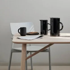 EM77 termokanne 0,5L svart