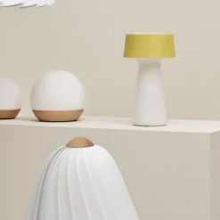 Ember bordlampe Pale yellow