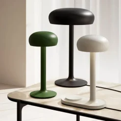 Emendo lampe med trådløs Qi-lader emerald