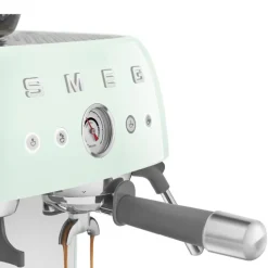 Espressomaskin EGF03 2,4L m/kaffekvern pastell grønn