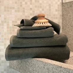 Everyday stripe håndkle 70x140 cm nordisk grønn