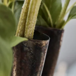 Flood vase 23 cm antikk brun