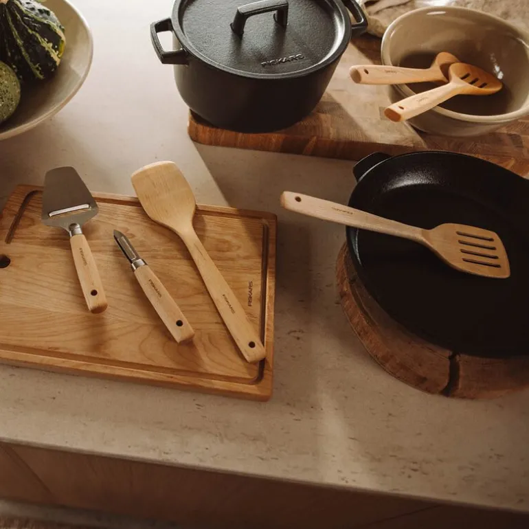 Folken skje perforert 29 cm tre