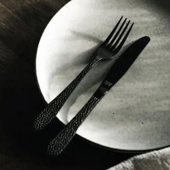 Frost Onyx bestikk 16 deler svart