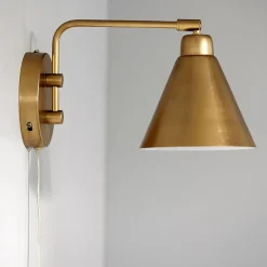 Game vegglampe 30 cm messing