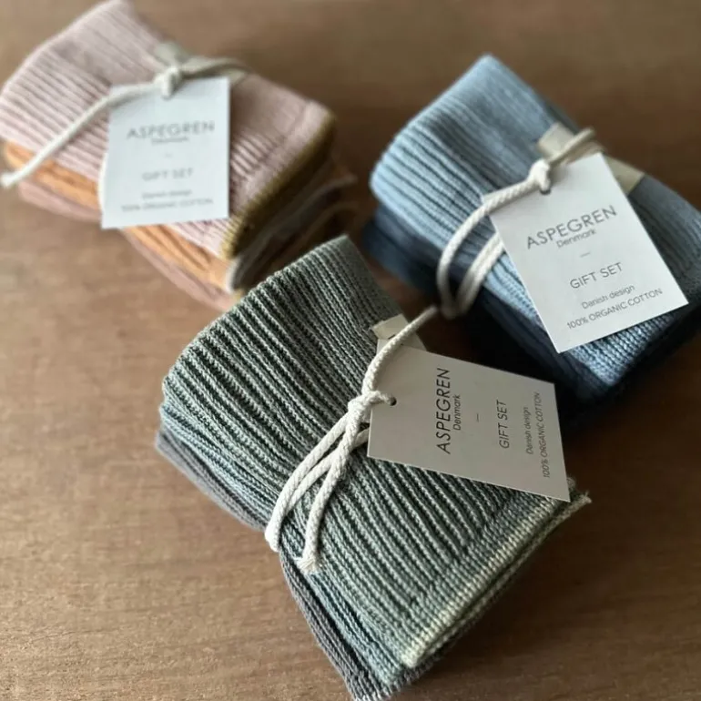 Gavesett med 1 kjøkkenhåndkle & 2 oppvaskkluter blueberry