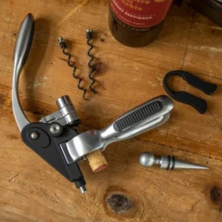 Gavesett vinåpner 4 deler svart