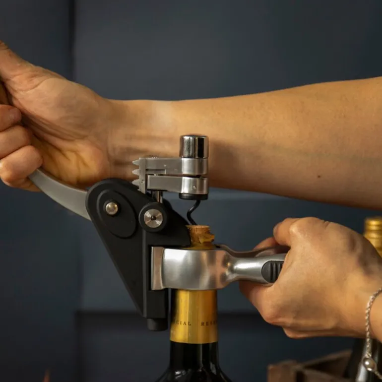 Gavesett vinåpner 4 deler svart