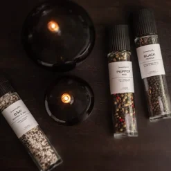 Gourmet kvern med b&w pepper og salt