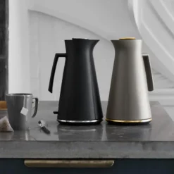 Grand Cru vannkoker 1,4L mørk grå