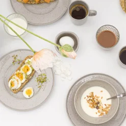 Granite White tallerken 23 cm lys grå