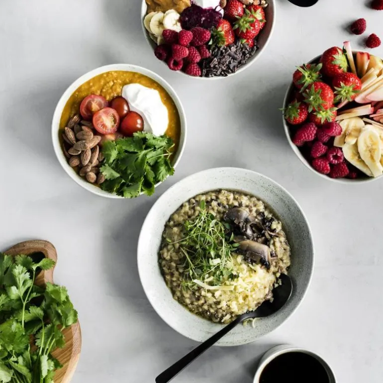 Grød middagstallerken 26 cm sand