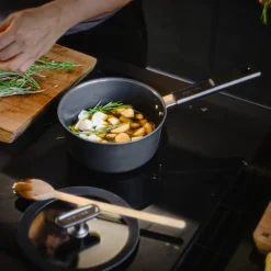 Hard Face kasserolle 1,8L med lokk