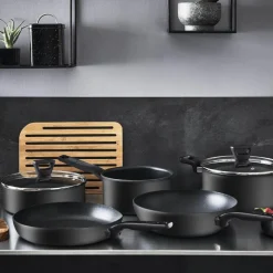 Hard Titanium Pro stekepannesett 24 og 28 cm svart