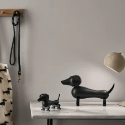 Hund medium mørk beiset