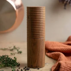 Husum pepperkvern 18 cm valnøtt