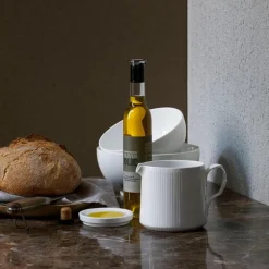 Hvit Riflet kanne 70 cl